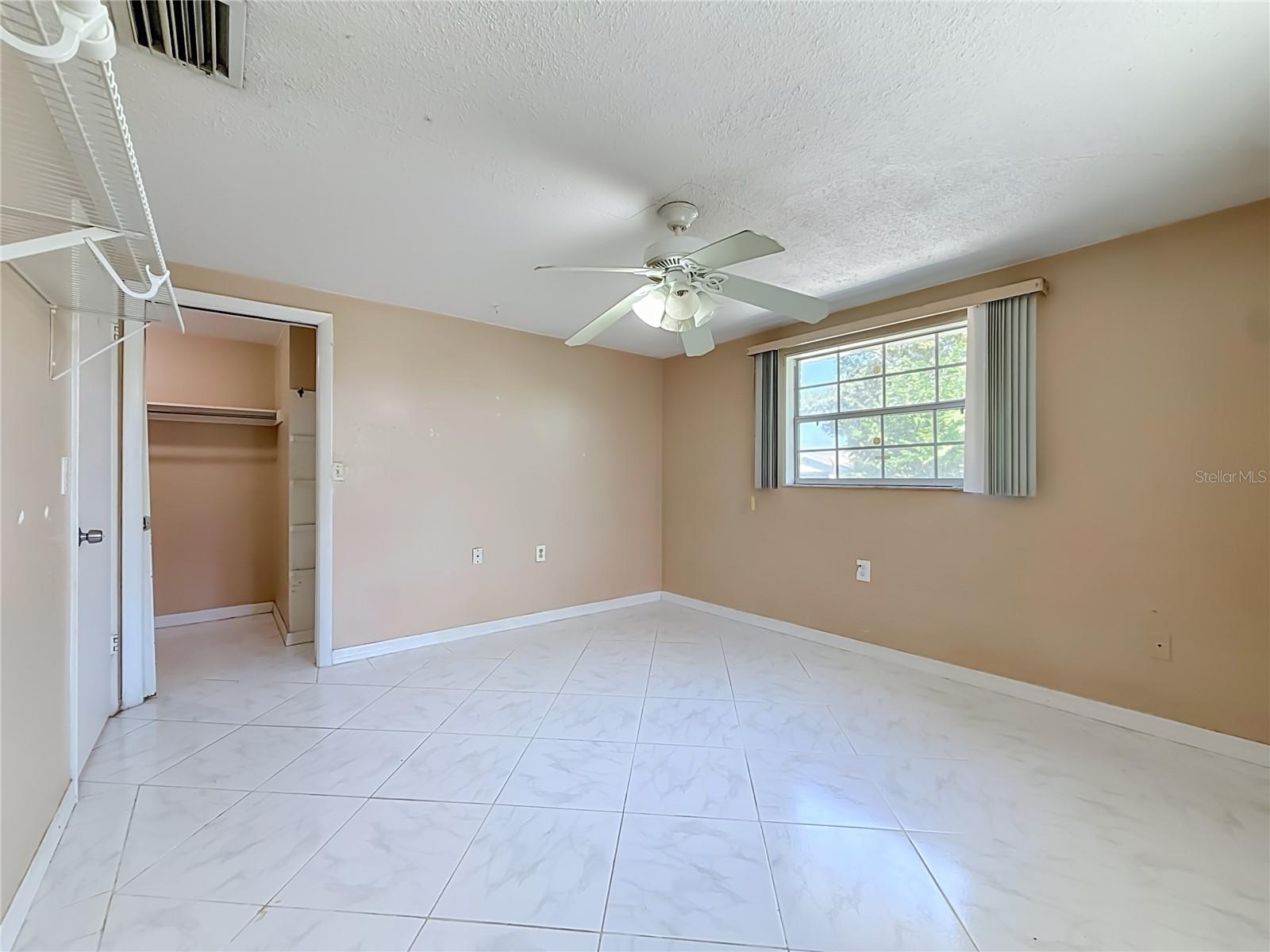 1153 CHANCELLOR DR