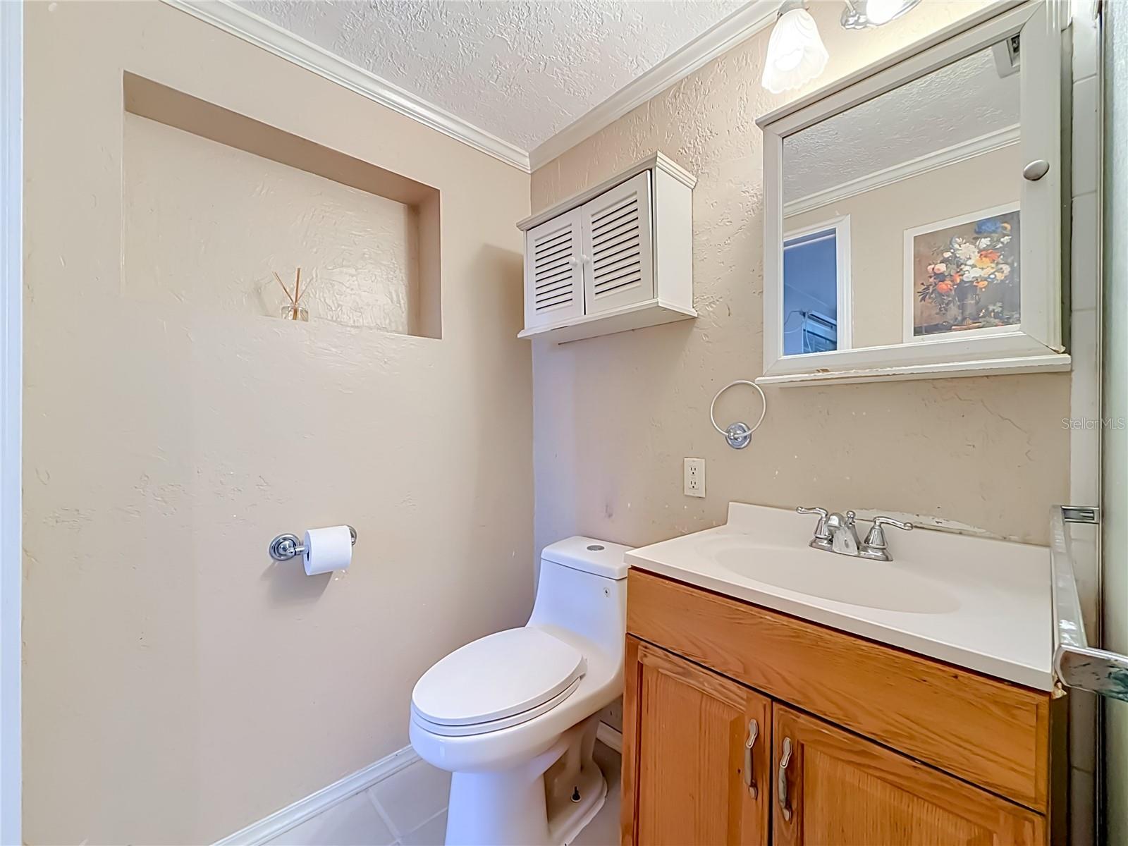 1153 CHANCELLOR DR