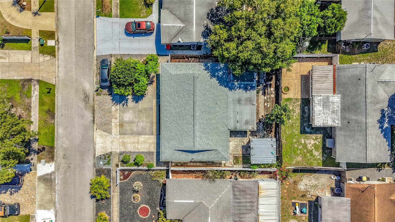 1153 CHANCELLOR DR