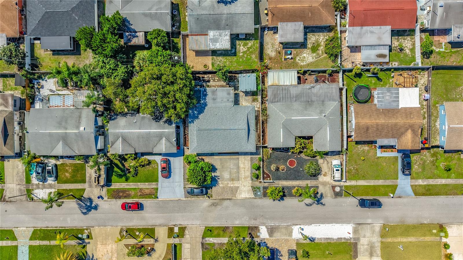 1153 CHANCELLOR DR