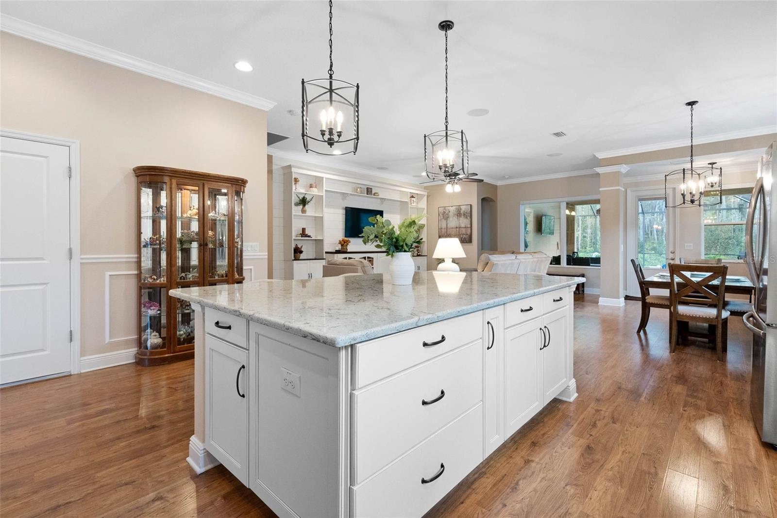 2749 VERONA LN