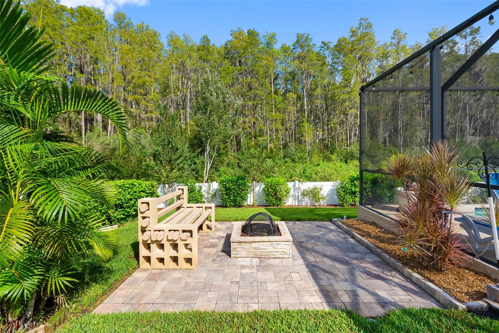2749 VERONA LN