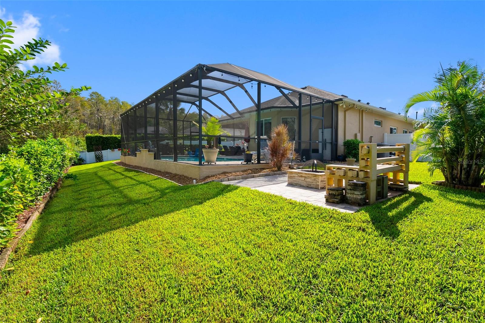 2749 VERONA LN