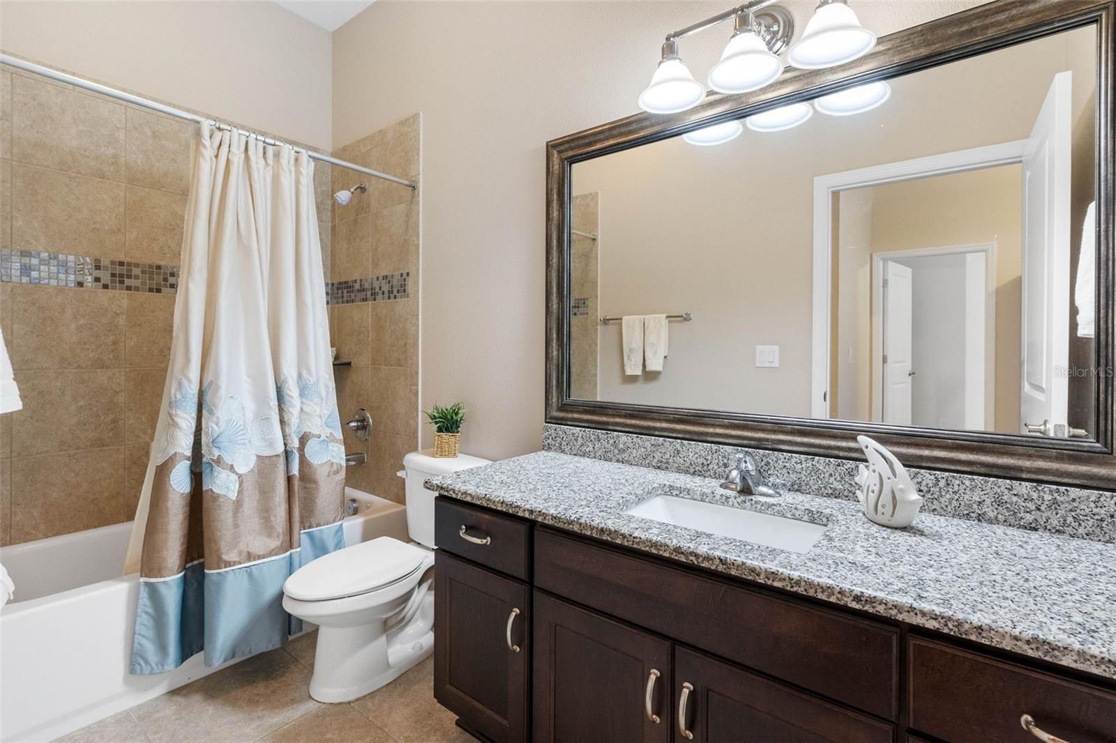 2749 VERONA LN