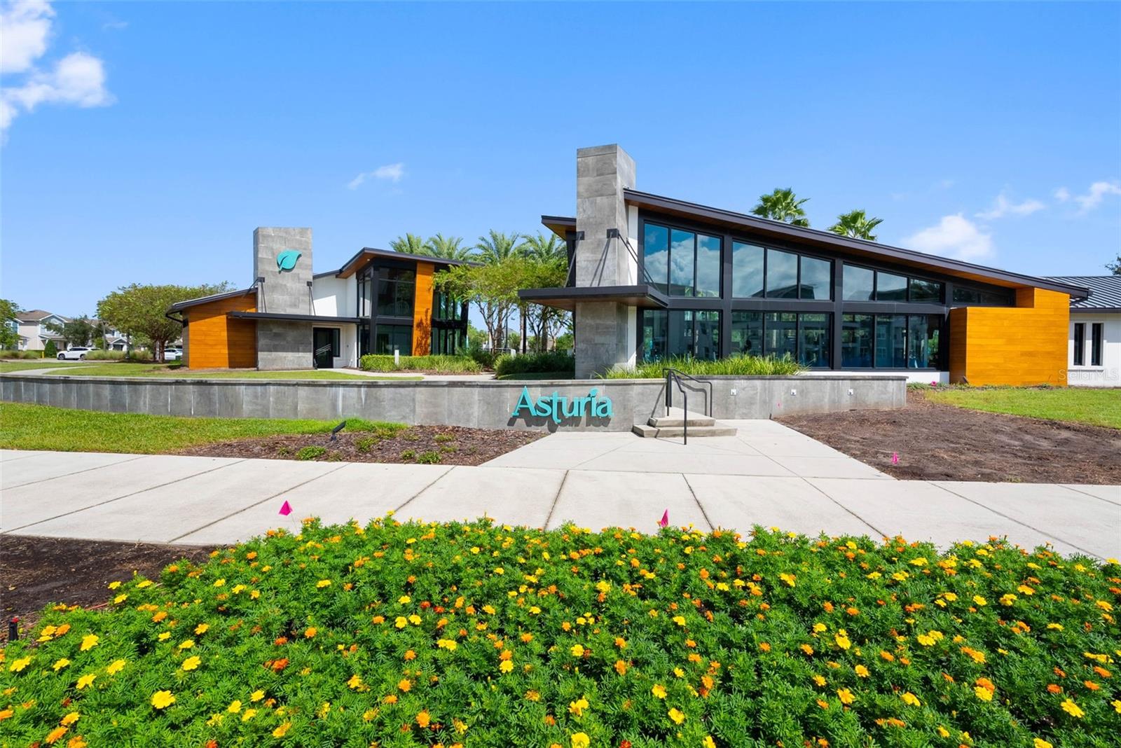 2749 VERONA LN