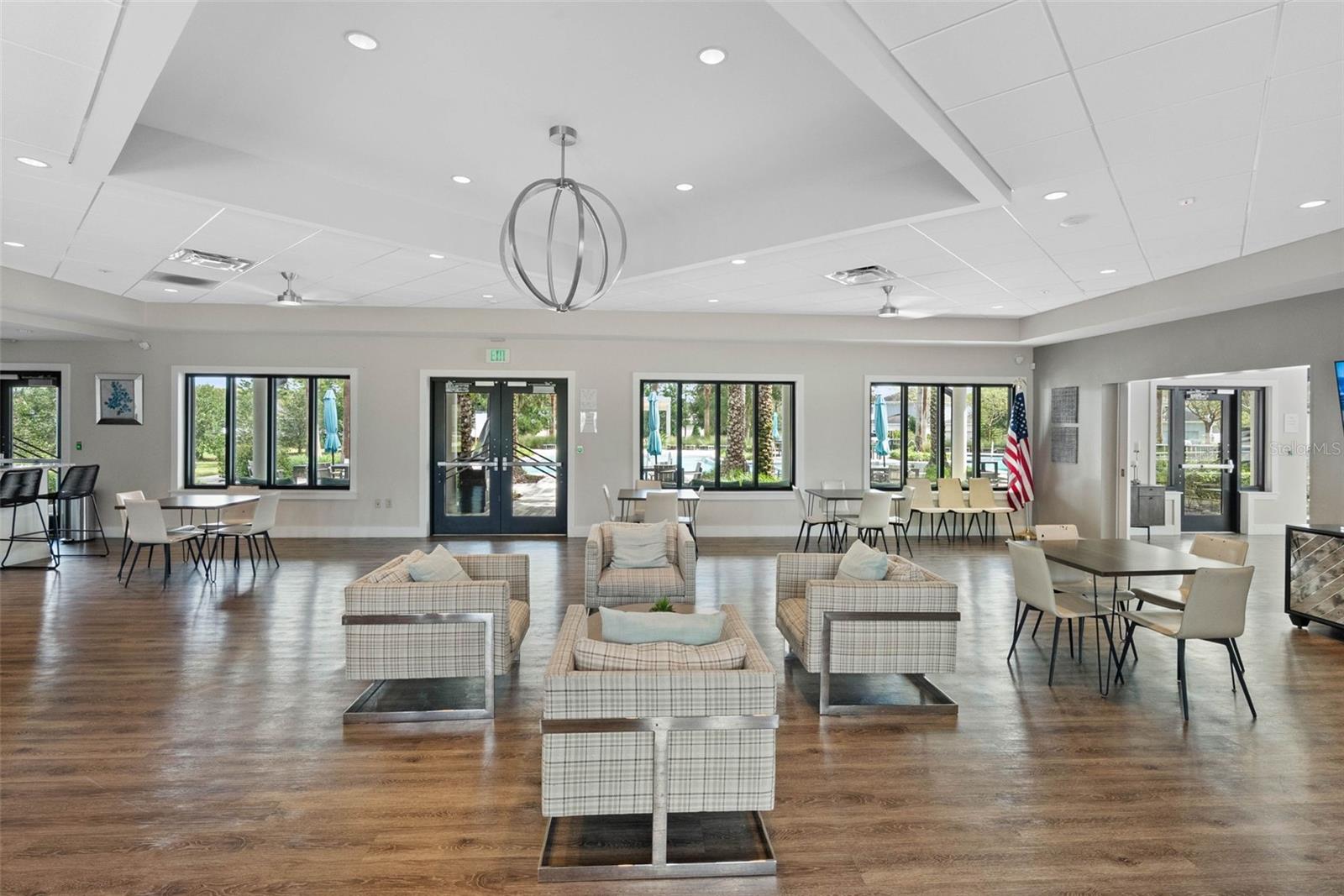 2749 VERONA LN