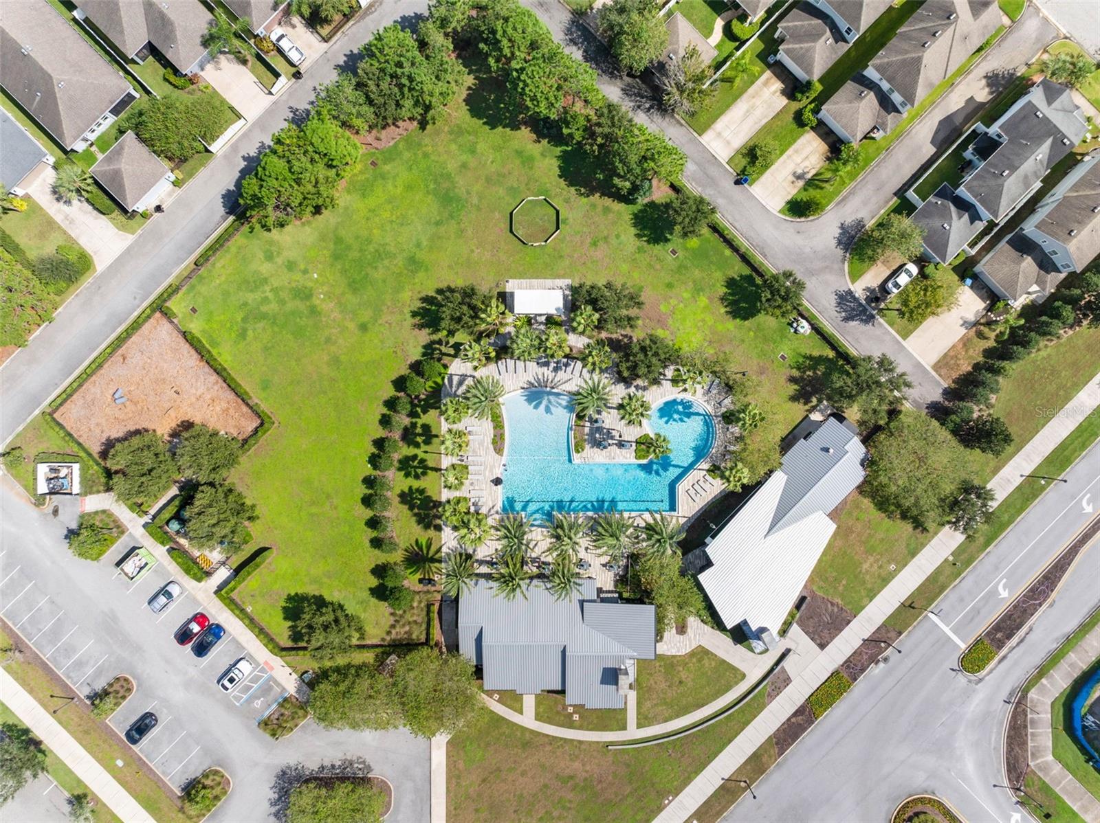 2749 VERONA LN
