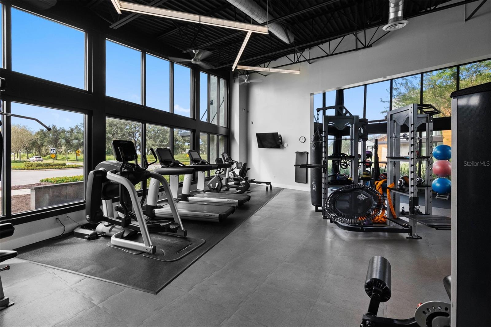 2749 VERONA LN