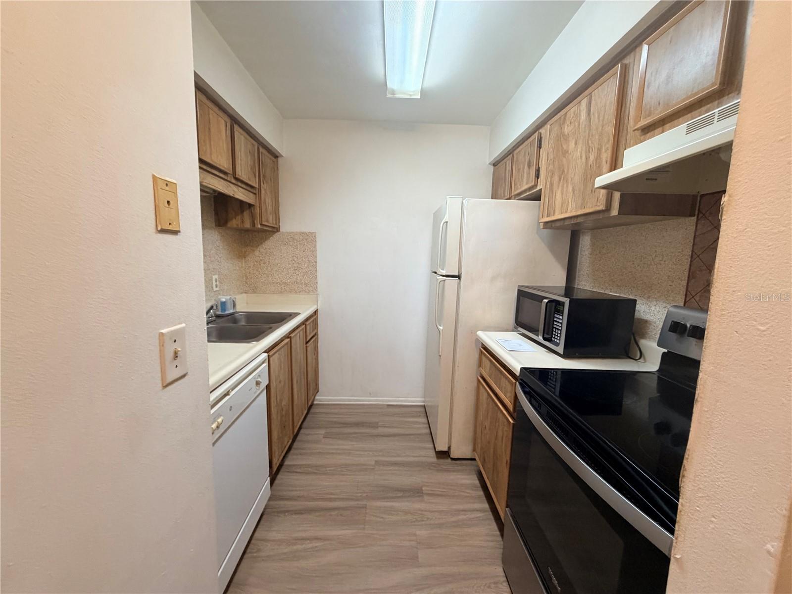 14319 HANGING MOSS CIR #201