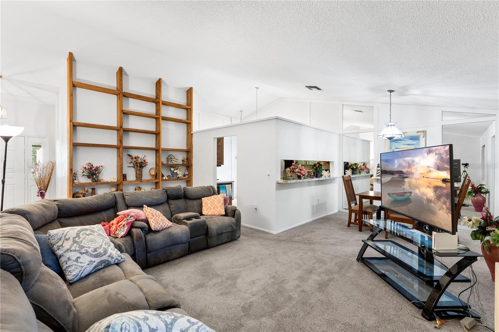 7418 RIVERBANK DR