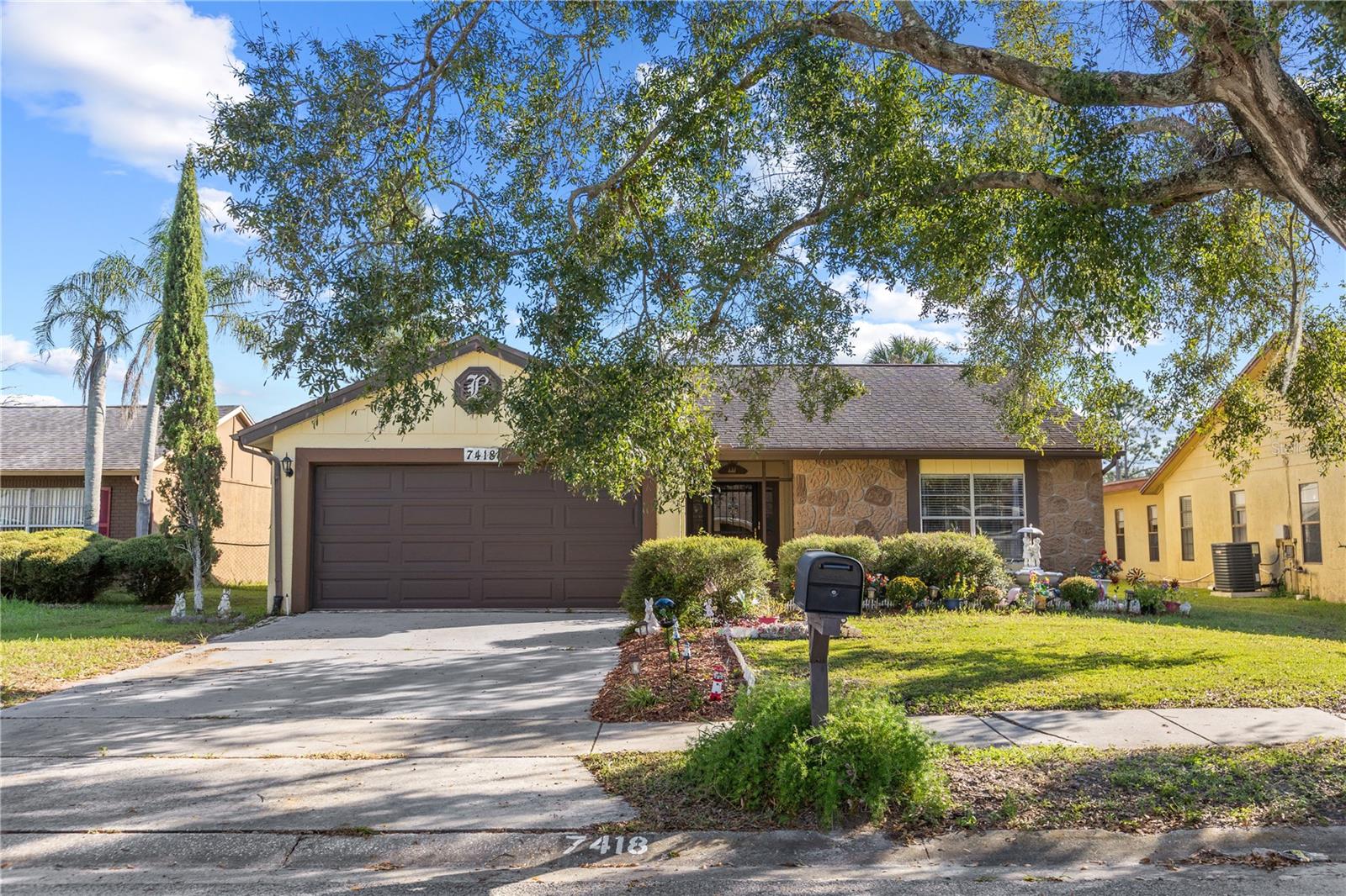 7418 RIVERBANK DR