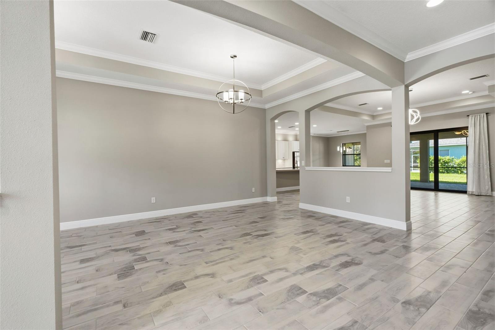814 TIRANO WAY