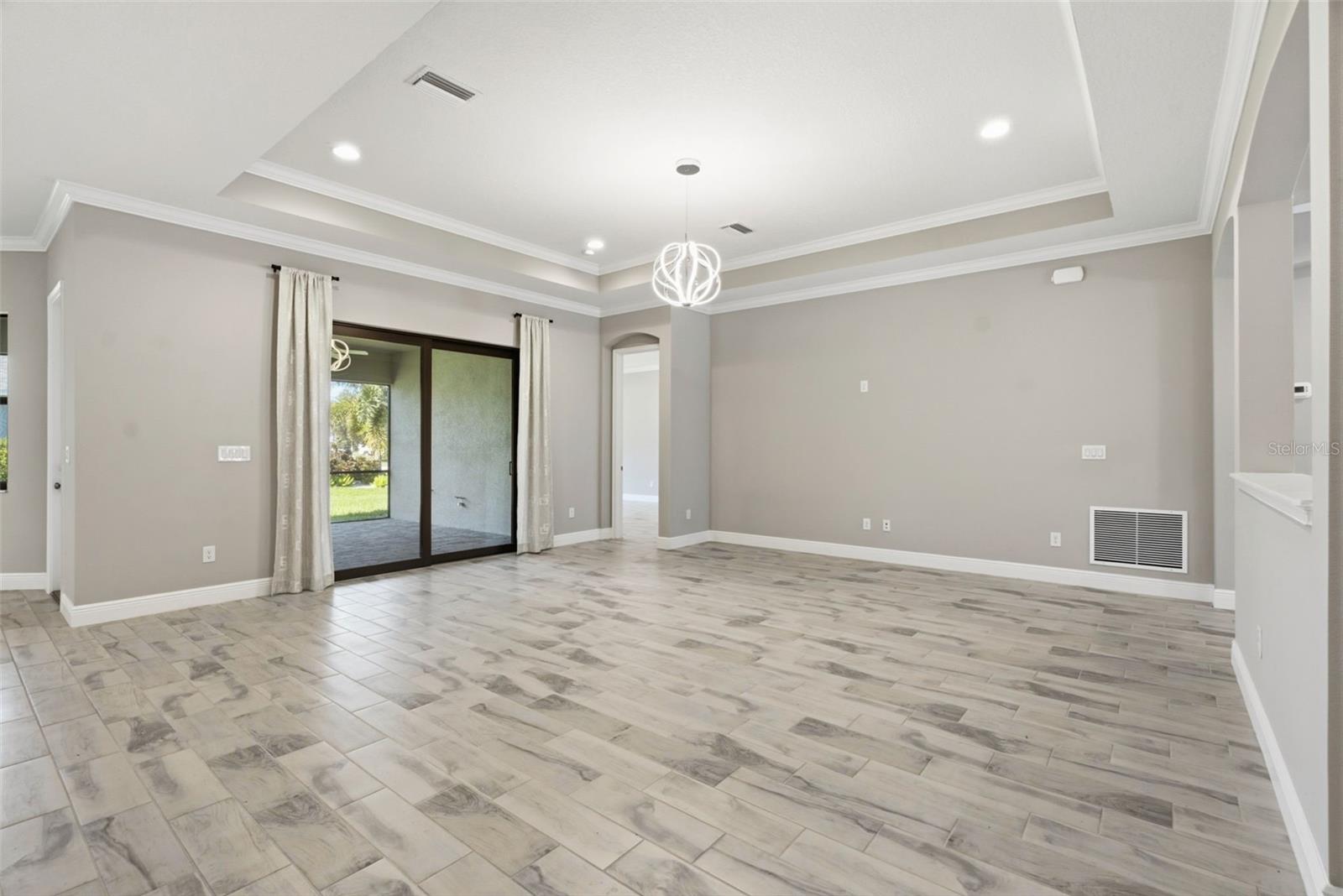814 TIRANO WAY