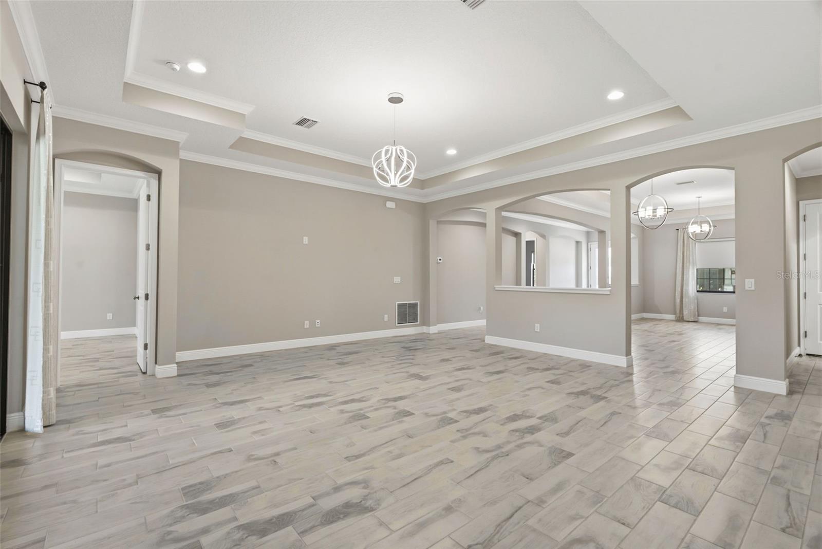 814 TIRANO WAY