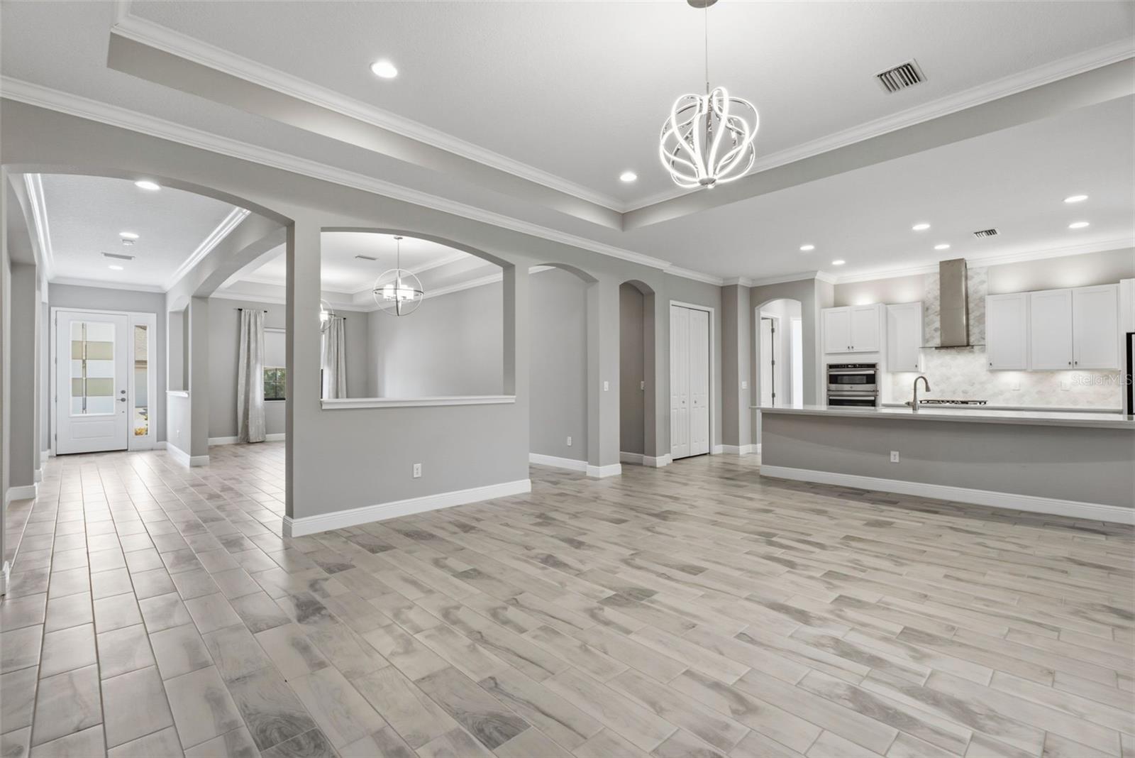 814 TIRANO WAY