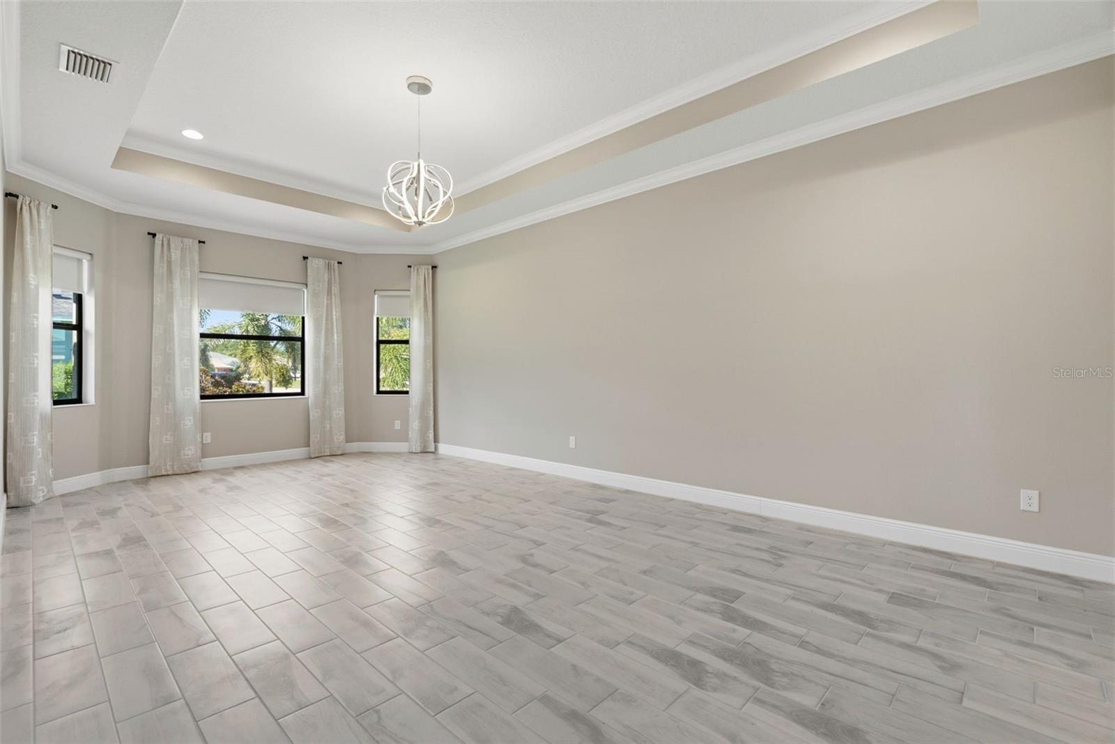 814 TIRANO WAY
