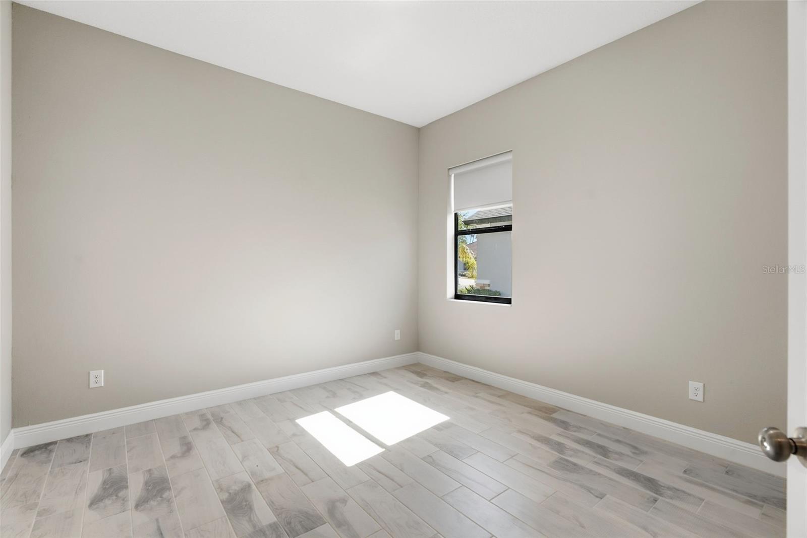 814 TIRANO WAY
