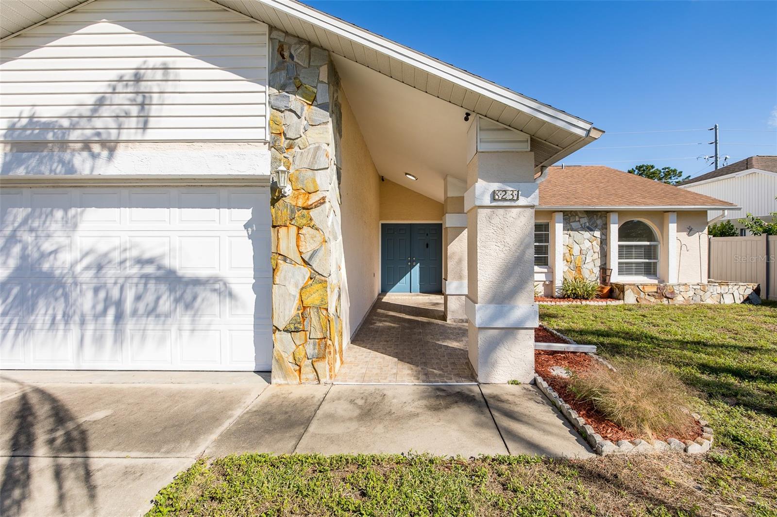 8231 MATTHEW DR