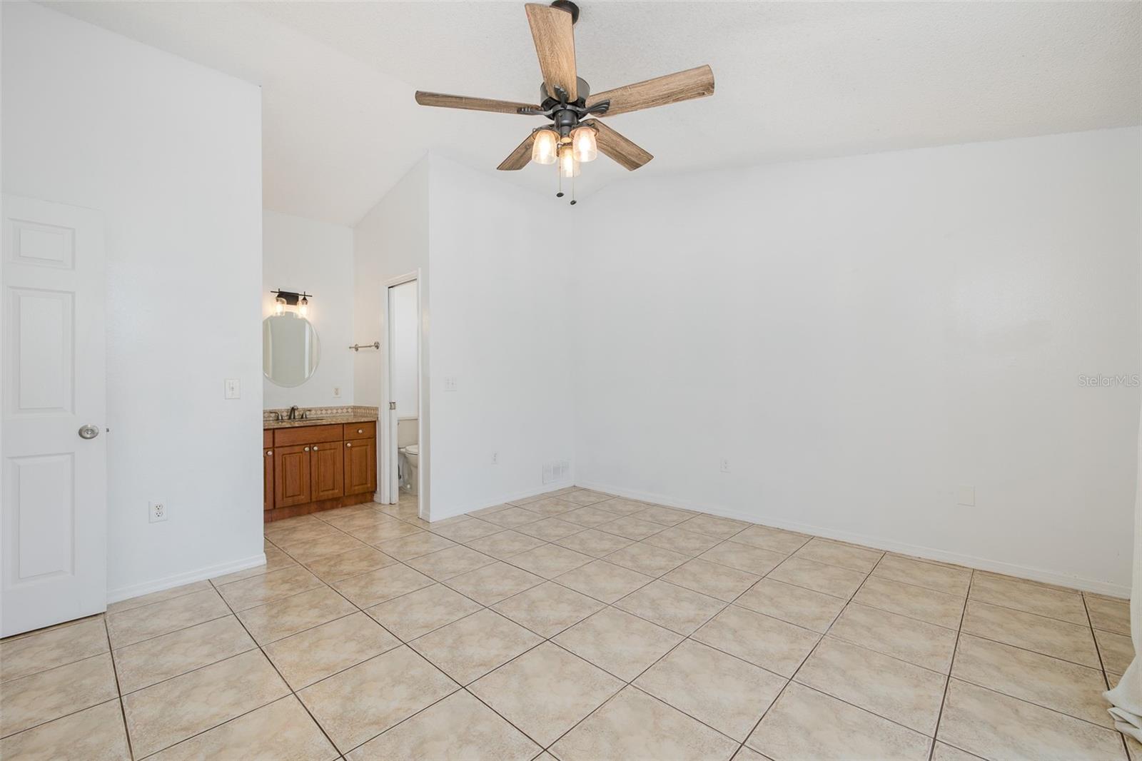 8231 MATTHEW DR