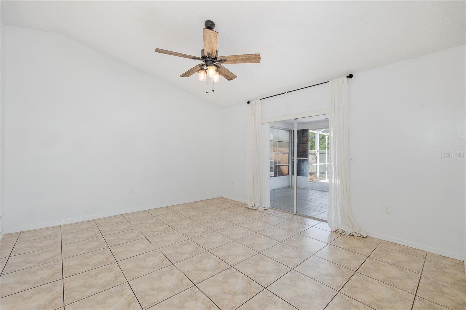 8231 MATTHEW DR