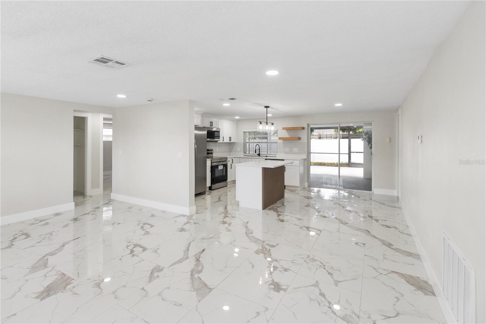 8811 LIDO LN