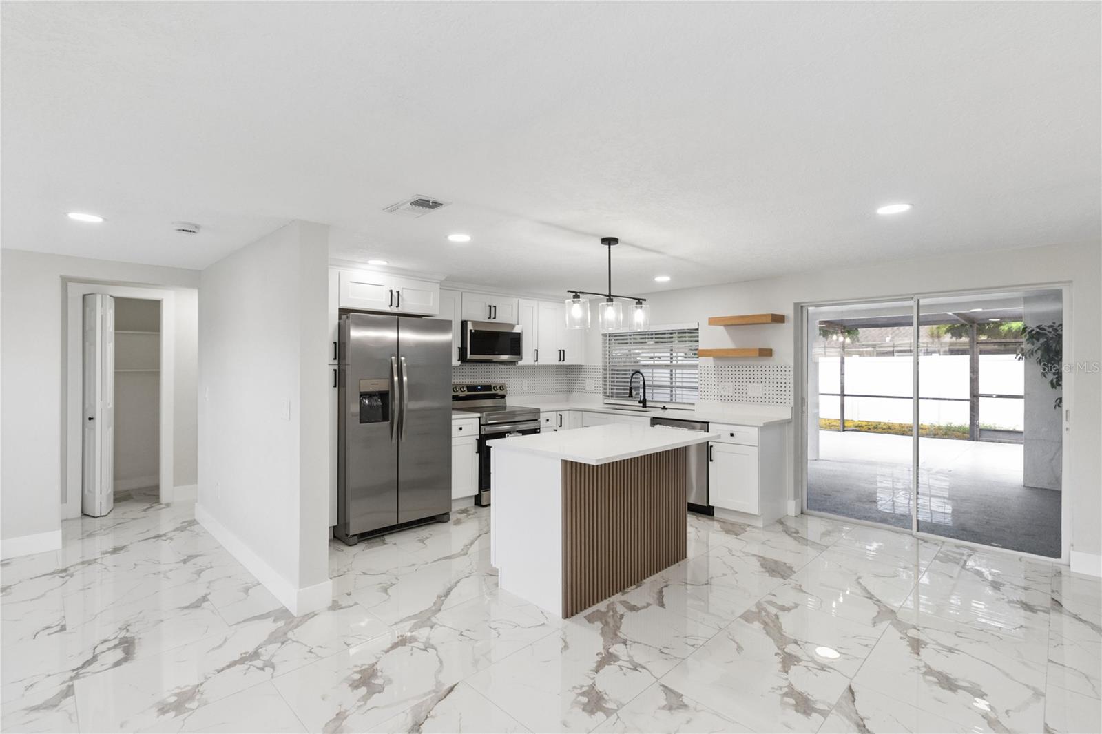 8811 LIDO LN