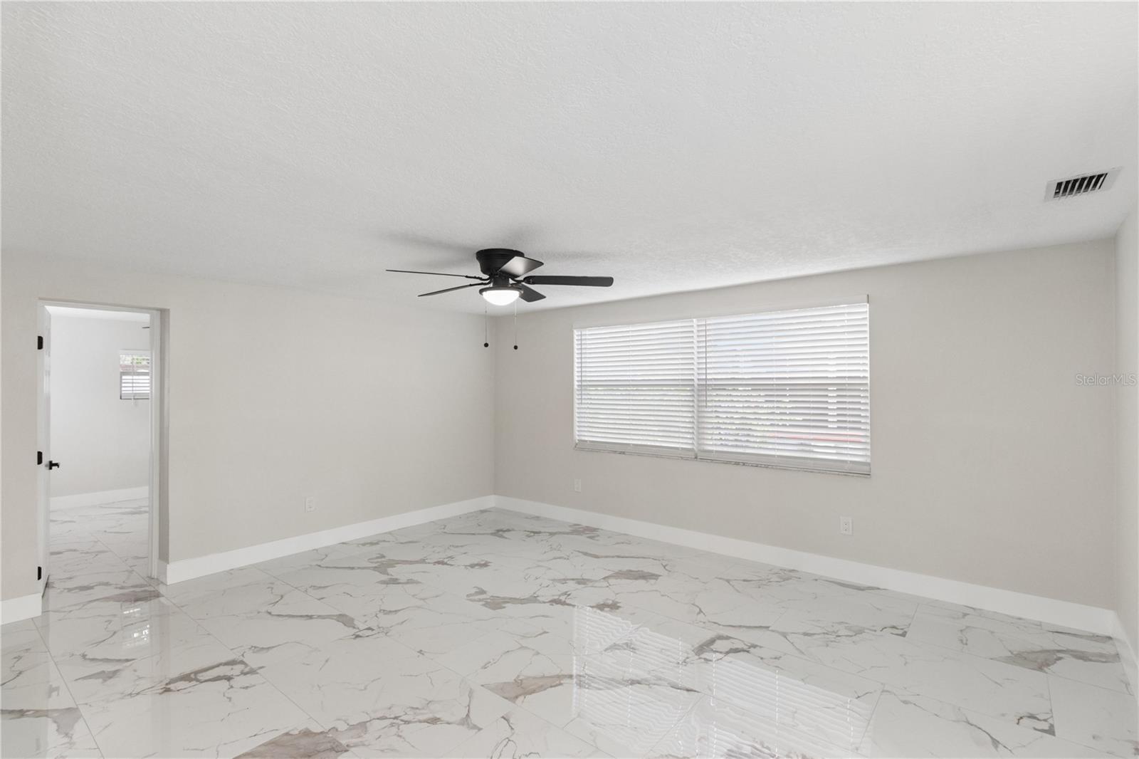 8811 LIDO LN