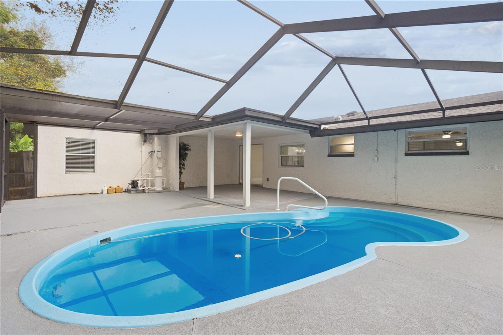 8811 LIDO LN