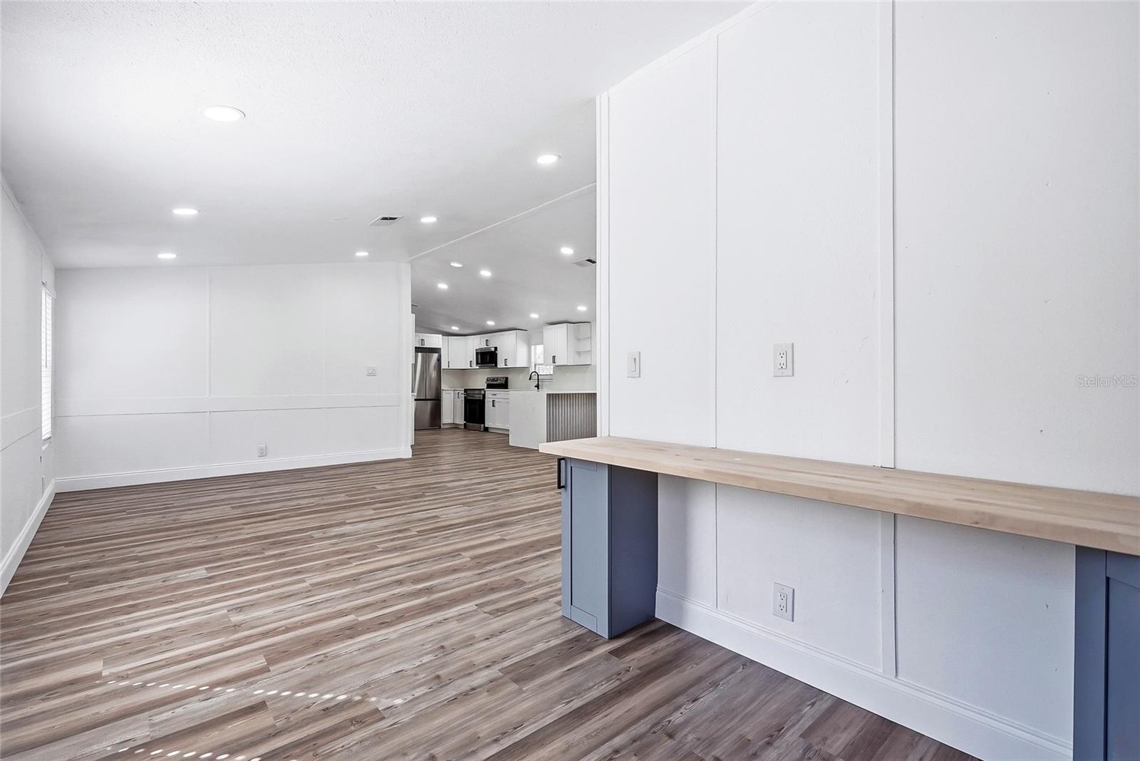 18200 NORMANDEAU ST