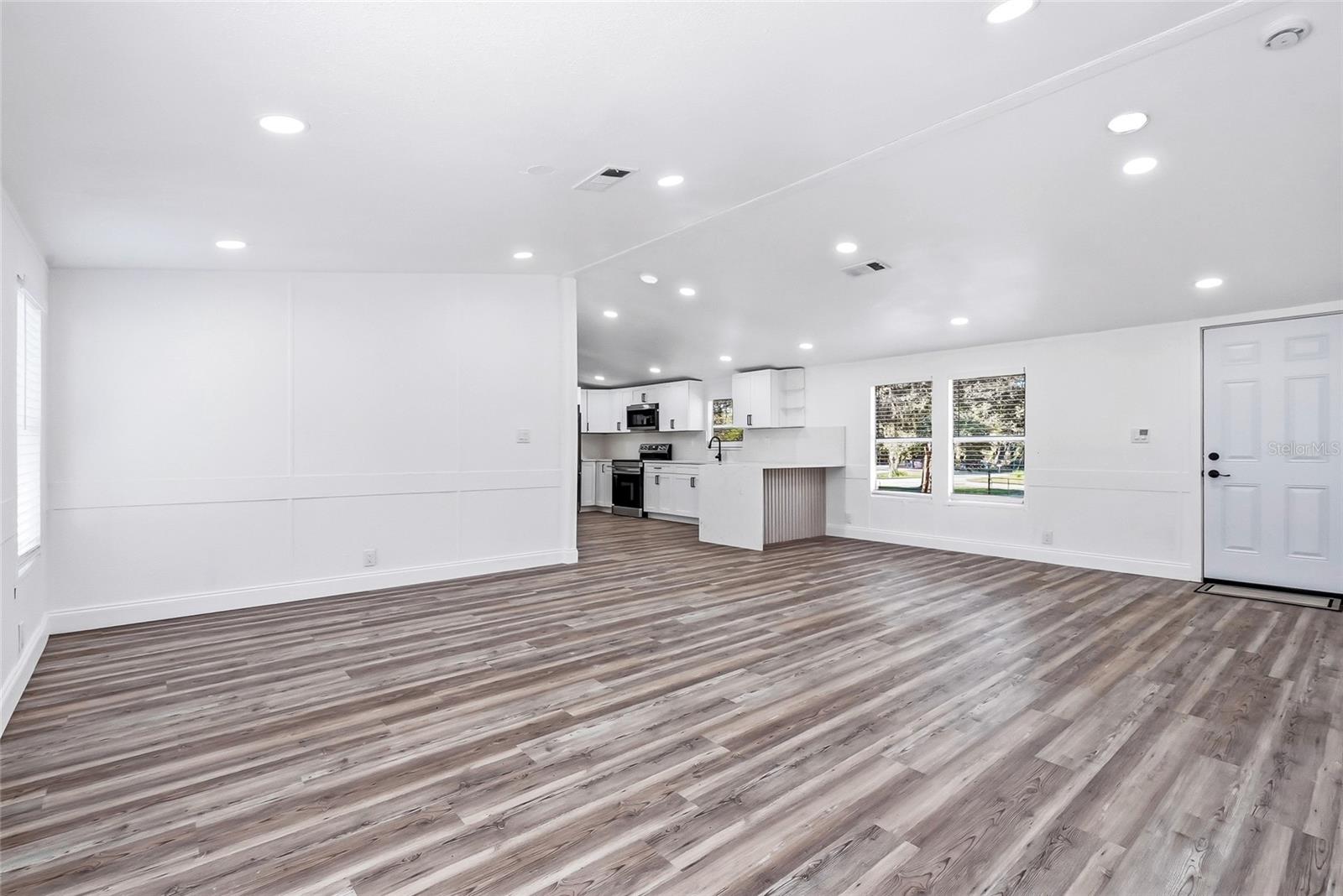 18200 NORMANDEAU ST