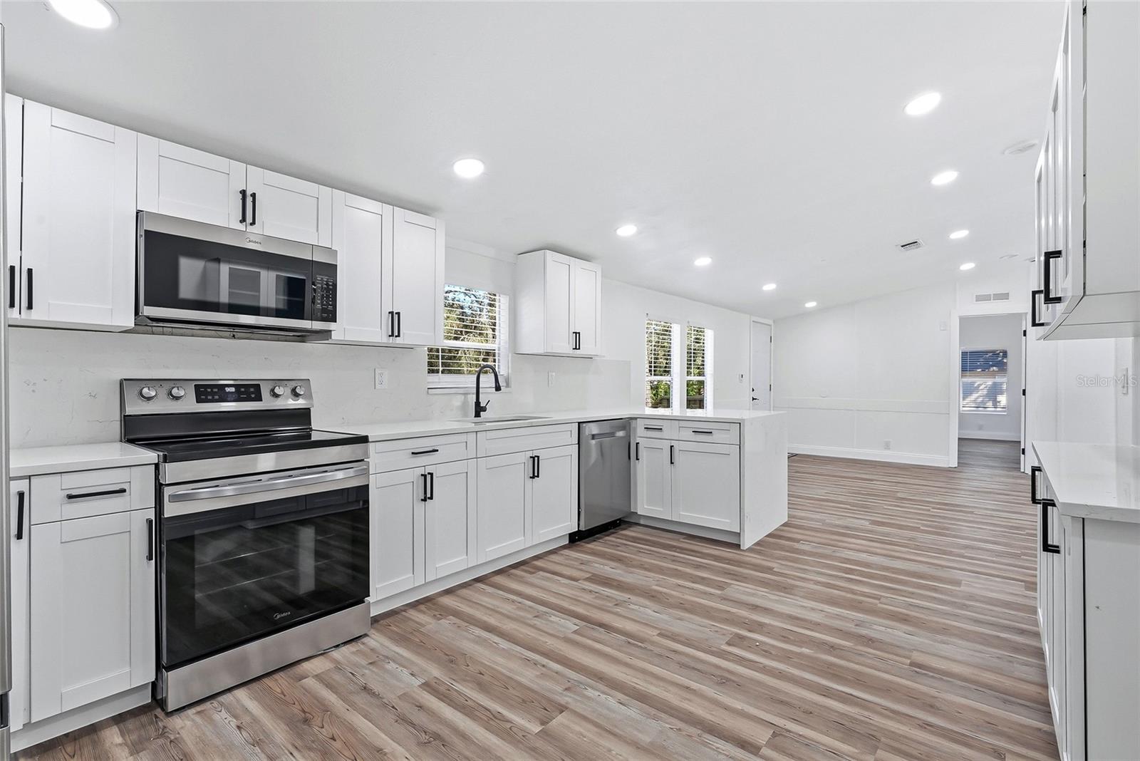 18200 NORMANDEAU ST