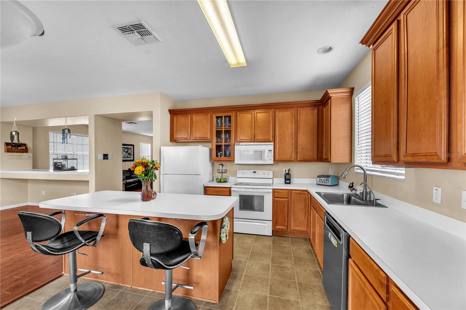 18801 SUNTERRA DR