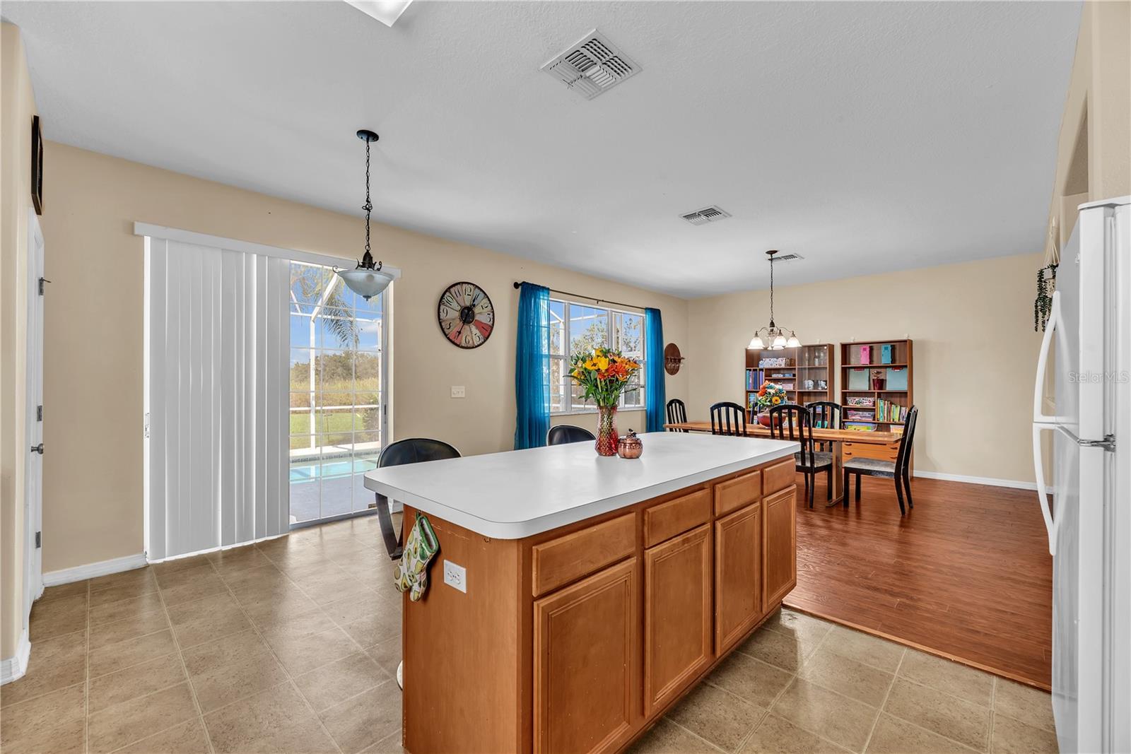 18801 SUNTERRA DR