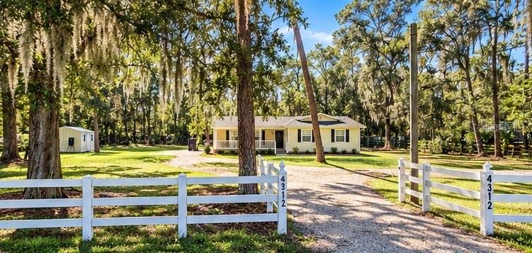 4312 LITHIA PINECREST RD