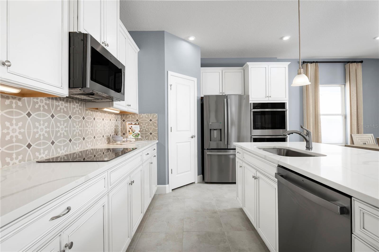 2486 WHITE LADYFISH RD
