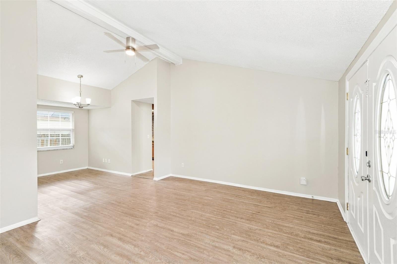 10102 HICKORY HOLLOW CT