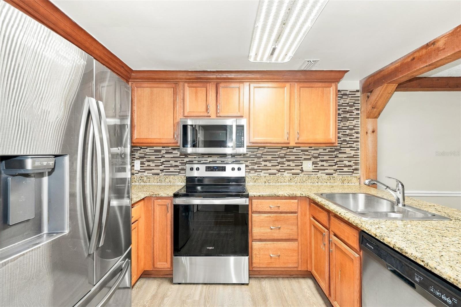 10102 HICKORY HOLLOW CT