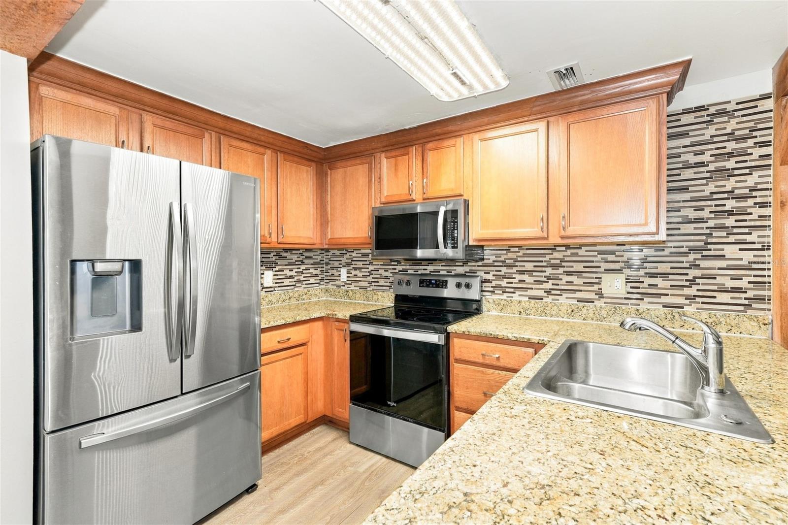 10102 HICKORY HOLLOW CT