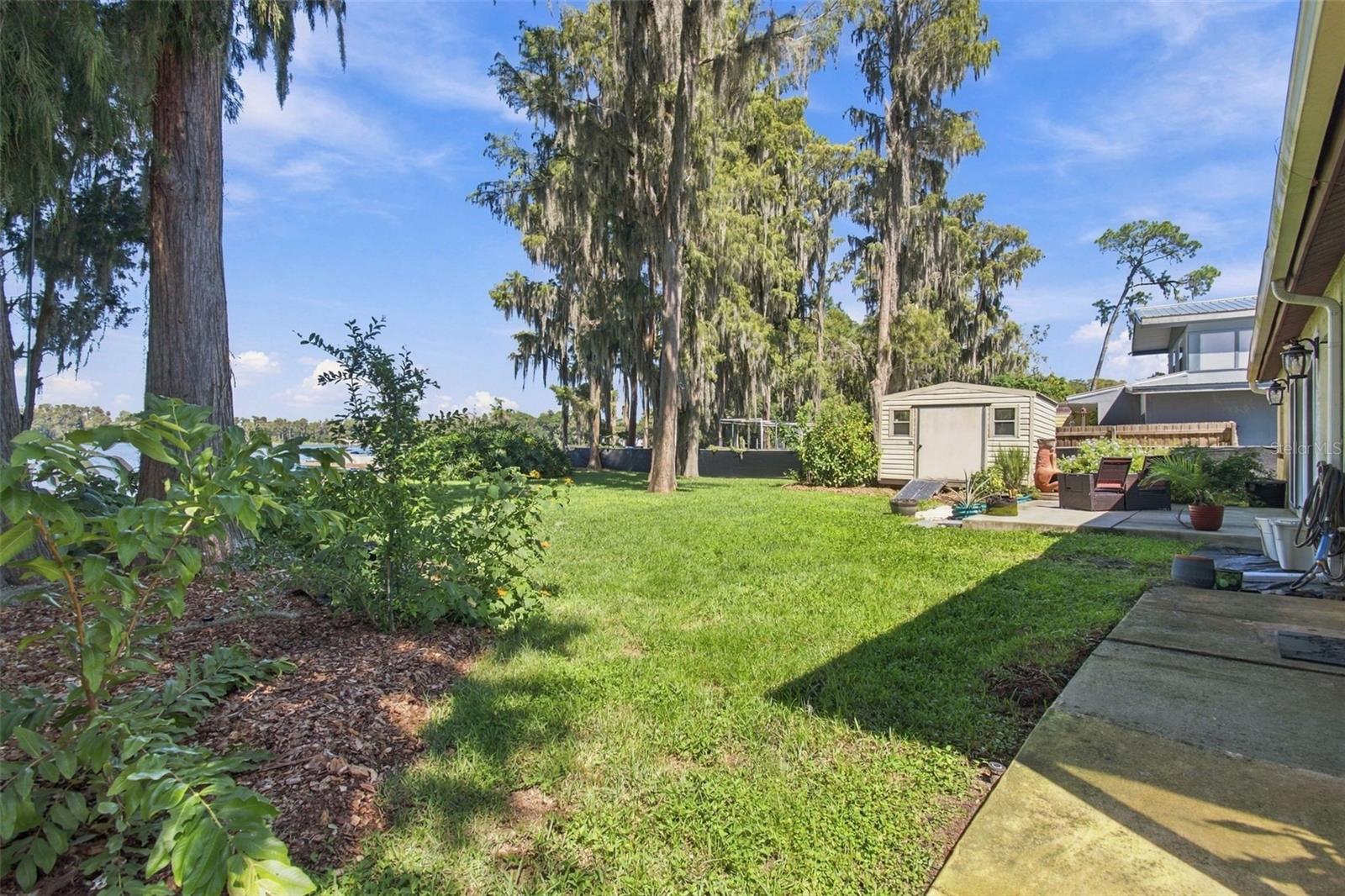 12527 LACEY DR