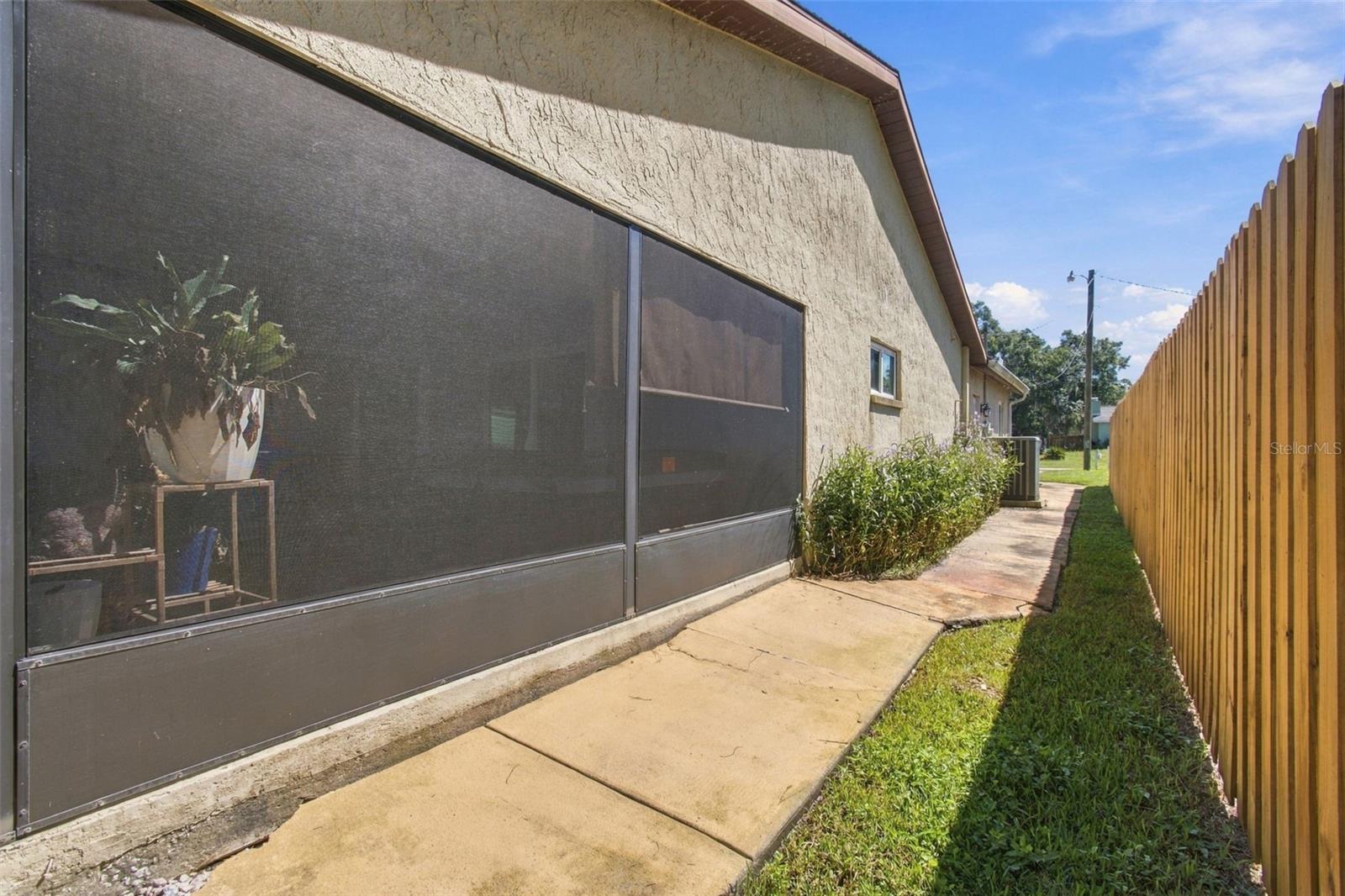 12527 LACEY DR