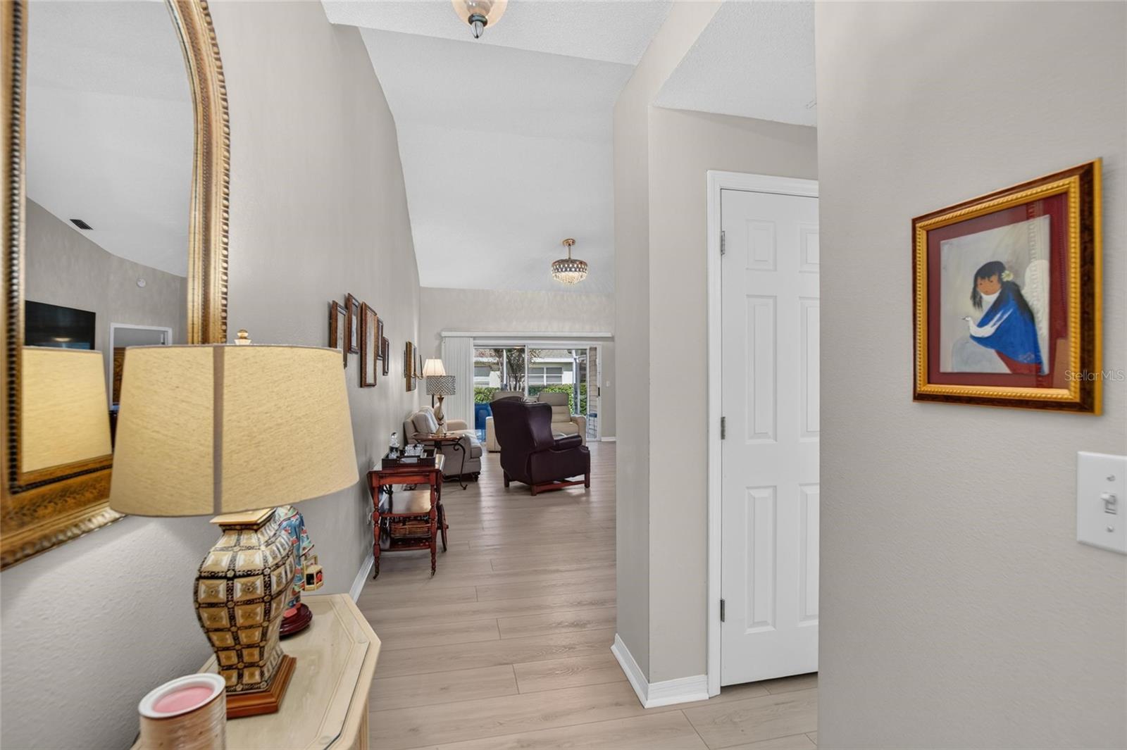 2433 NEW HAVEN CIR