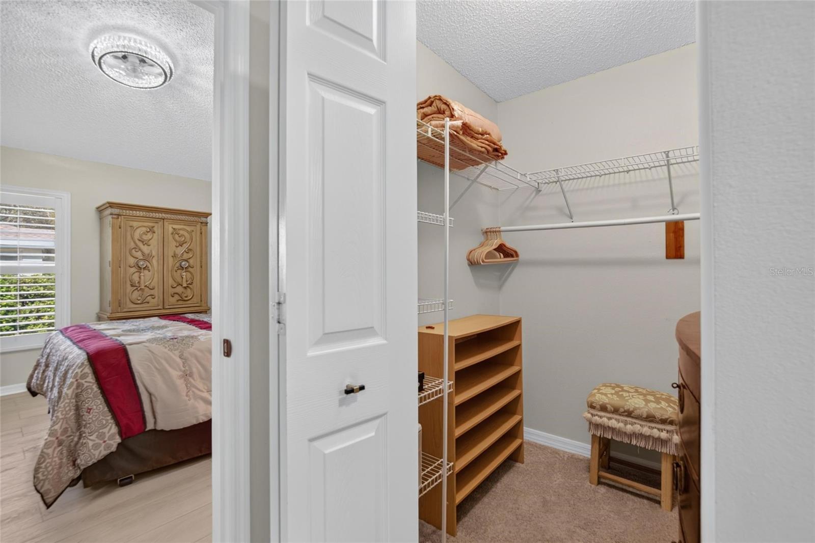 2433 NEW HAVEN CIR