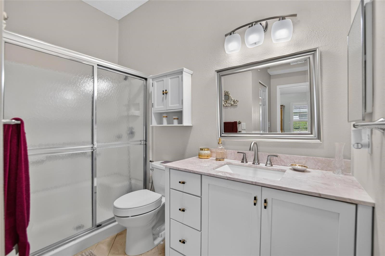 2433 NEW HAVEN CIR