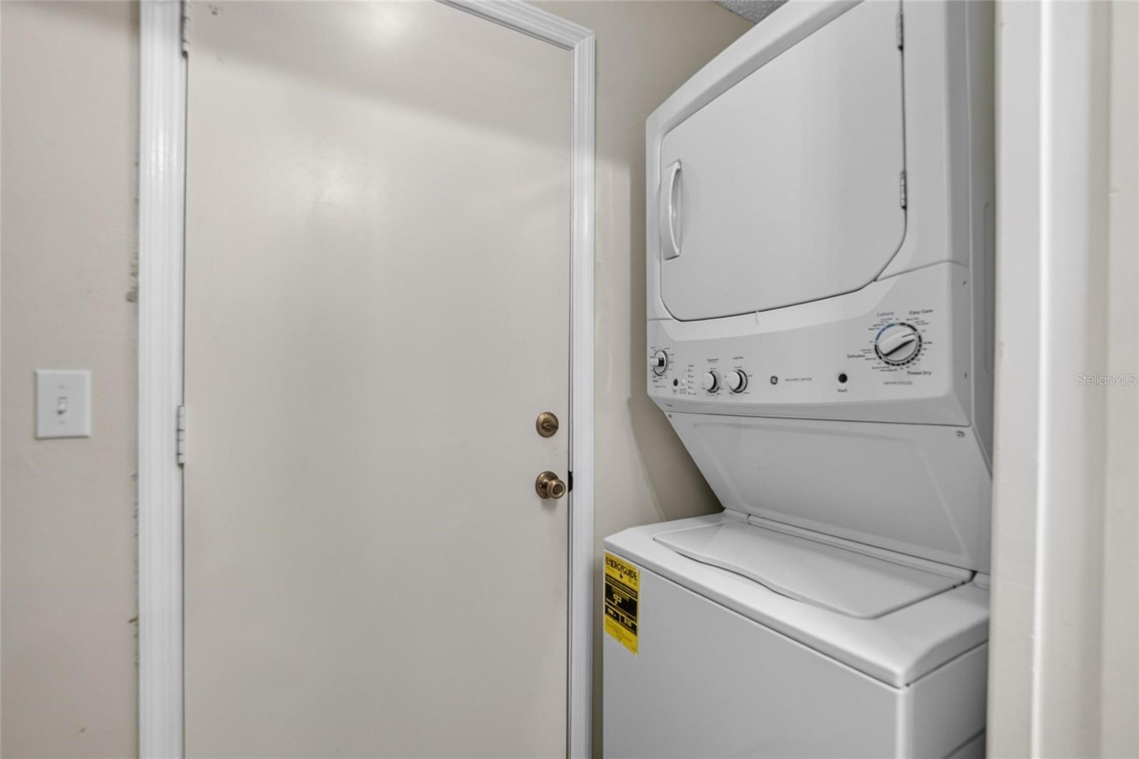2433 NEW HAVEN CIR