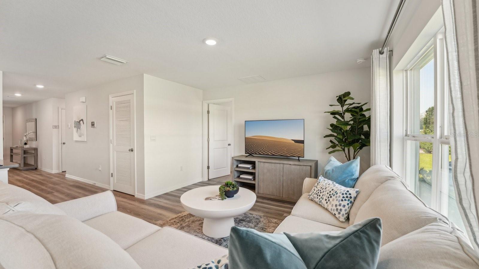 1117 ARROWHEAD VINE CT