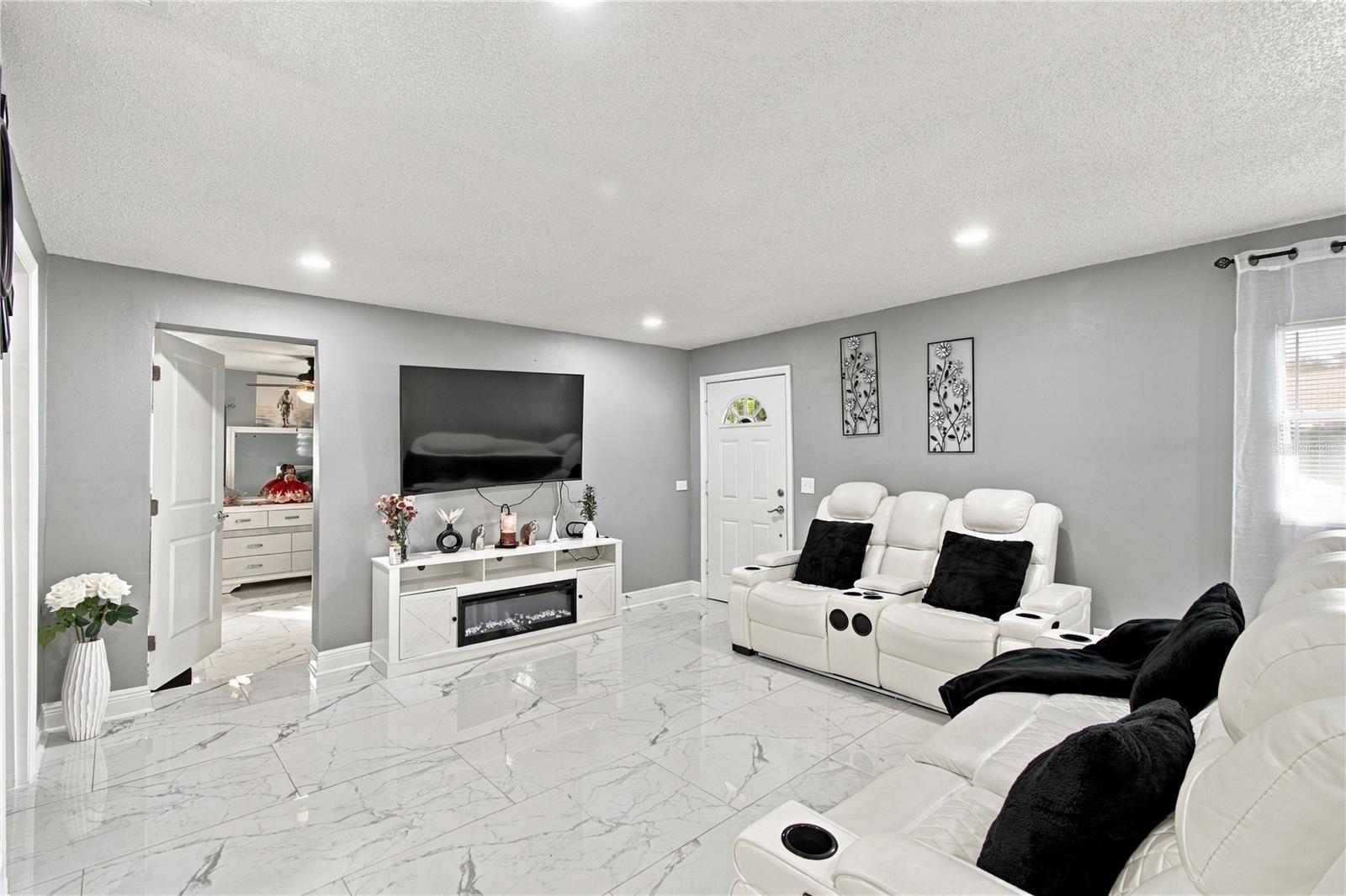 305 LIME TREE RD