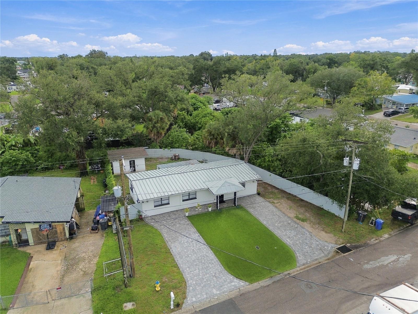 305 LIME TREE RD