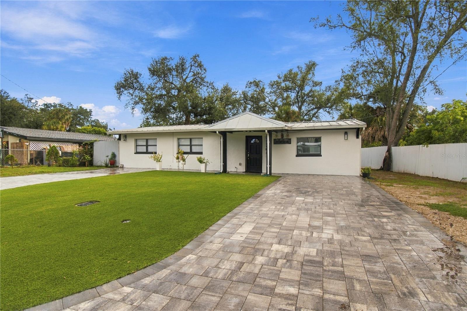 305 LIME TREE RD