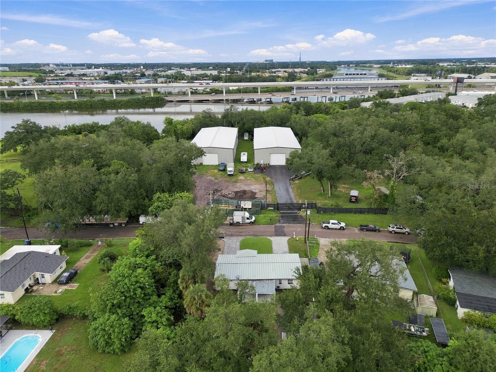 305 LIME TREE RD