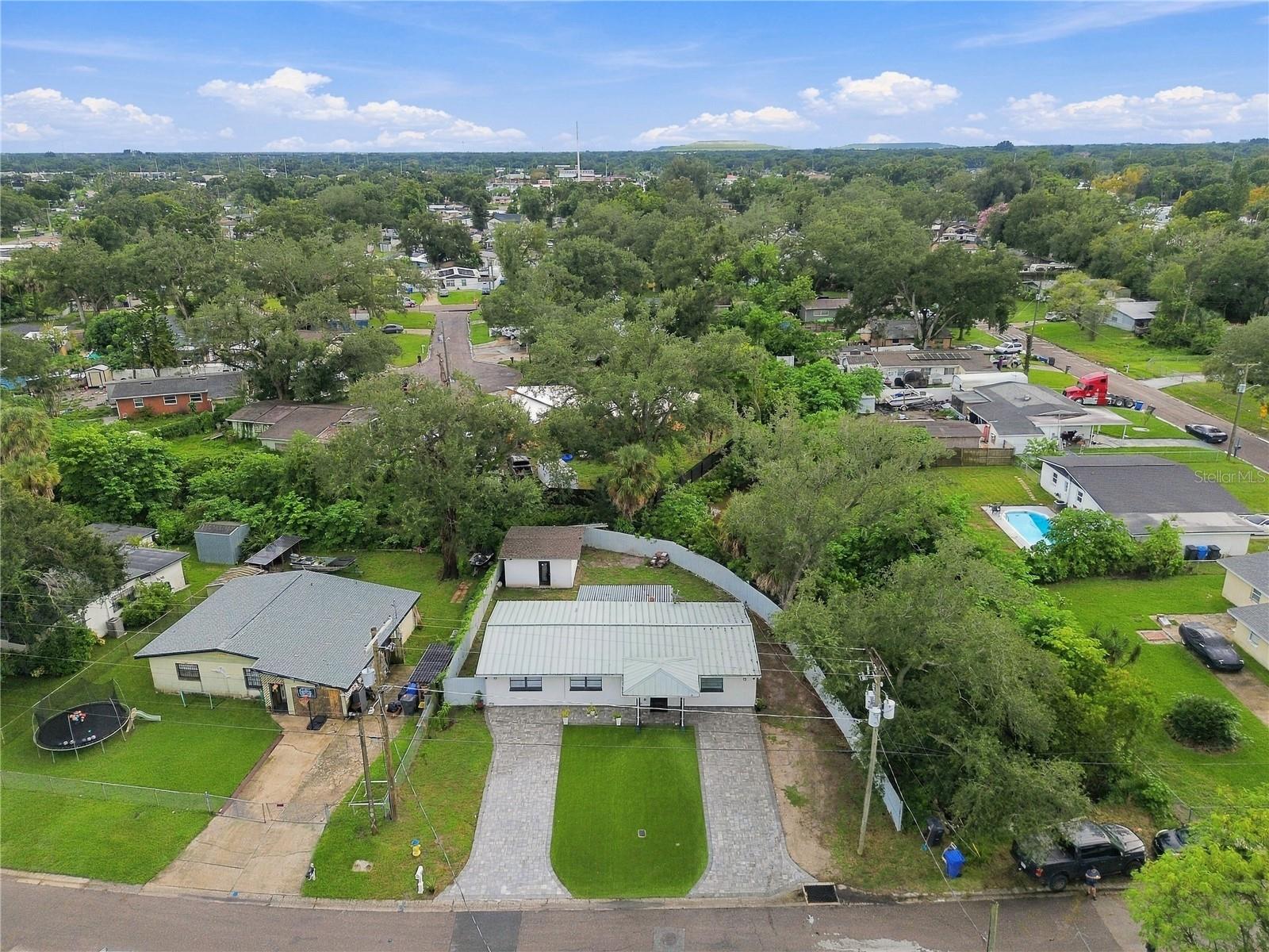 305 LIME TREE RD